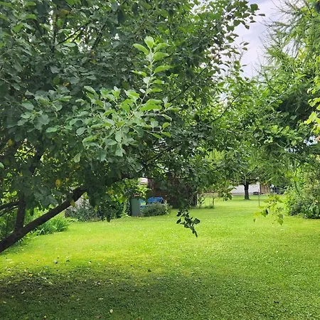 Haus Carinthia Woerthersee Kaernten בית הארחה