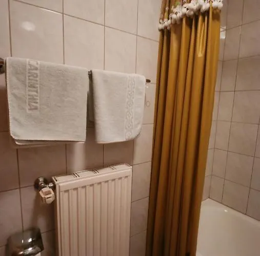 Haus Carinthia Woerthersee Kaernten בית הארחה קרומפנדורף