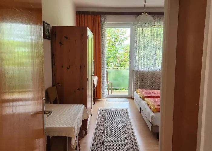 בית הארחה Haus Carinthia Woerthersee Kaernten קרומפנדורף