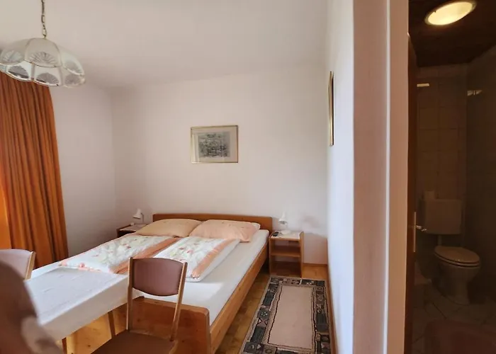 Haus Carinthia Woerthersee Kaernten Pensjonat