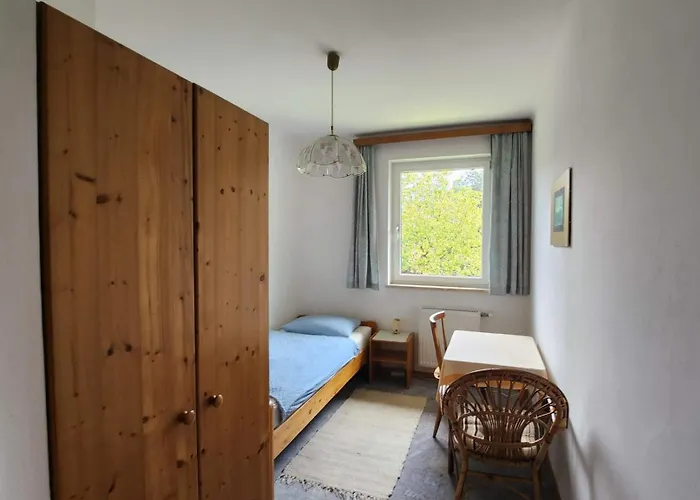 Haus Carinthia Woerthersee Kaernten בית הארחה